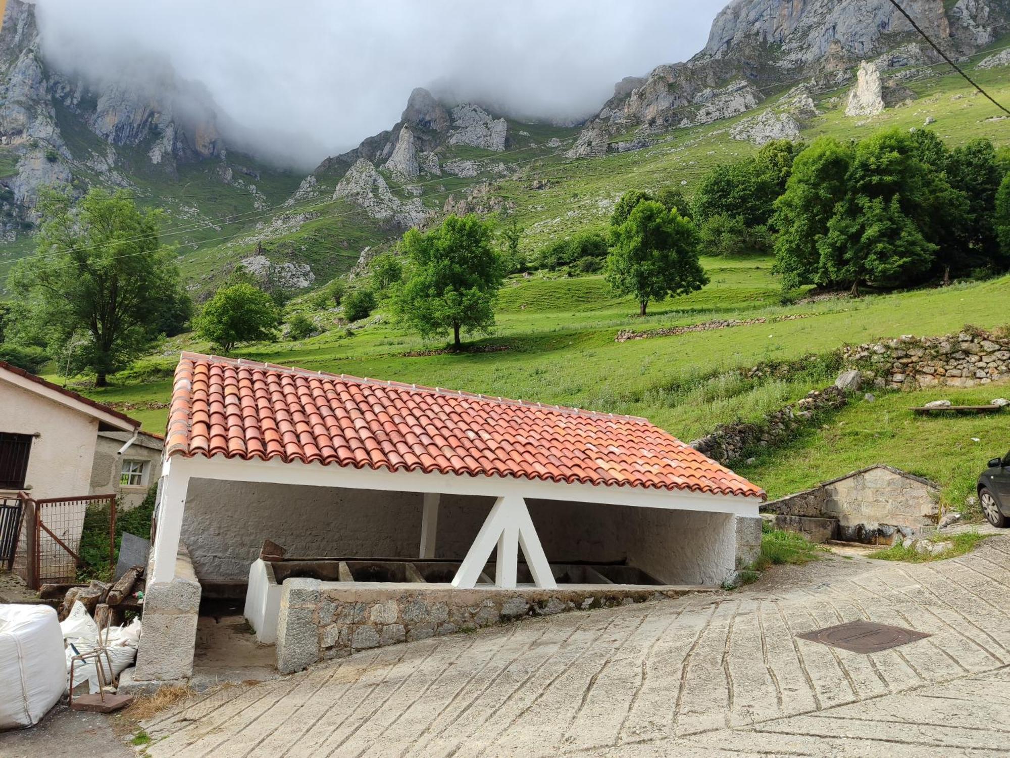 La Casina De Tielve De Cabrales Dentro Del Parque Nacional Picos De Europa 빌라 외부 사진